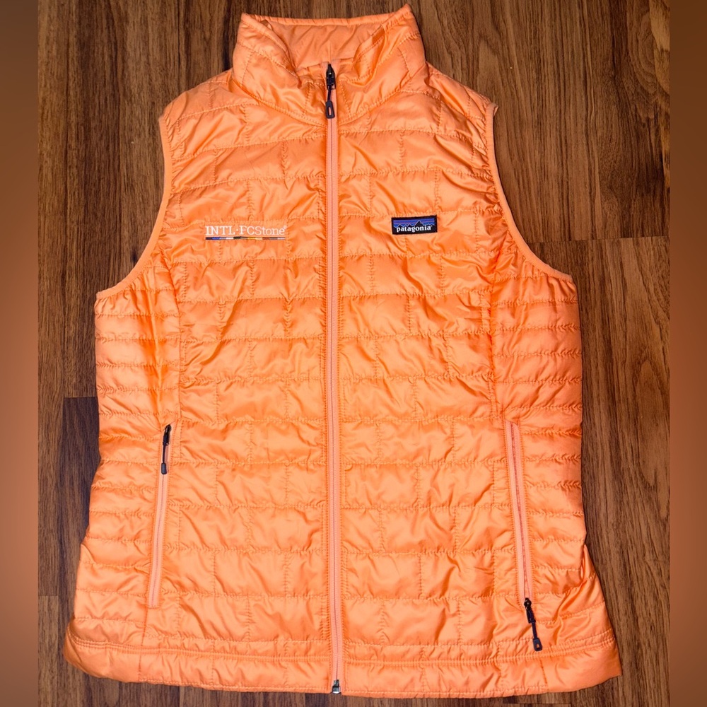 Patagonia Vibrant Orange Quilted Vest - Picture 2 of 8